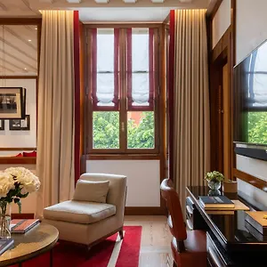 5* Hotel Portrait - Lungarno Collection